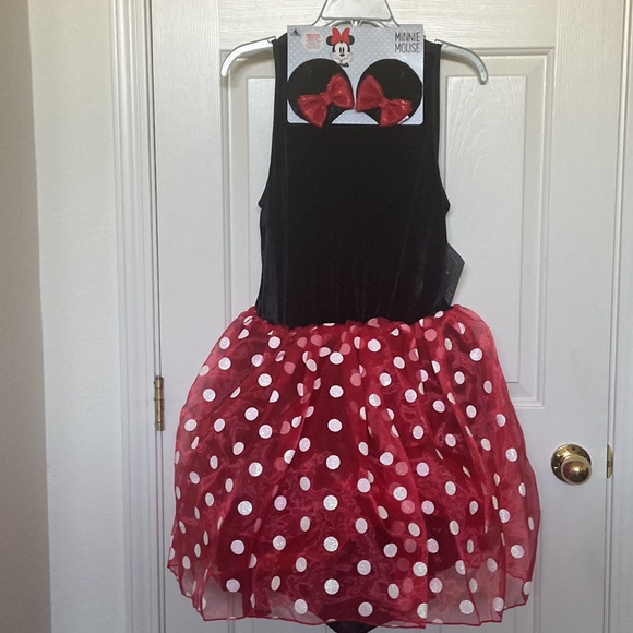 Minnie Mouse costume - Picture 6 of 9